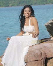 Tamil Actress Sunaina Photo Gallery