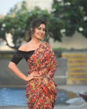 Teen Actress Raashi Khanna New Photoshoot Pictures