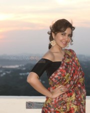 Teen Actress Raashi Khanna New Photoshoot Pictures