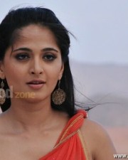 Telugu Actress Anushka Shetty Hot Pictures