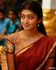 Telugu Actress Pranitha Sexy Stills