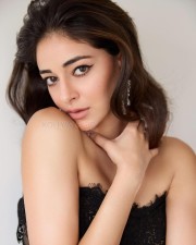 Tempting Ananya Panday in a Black Lace Corset Dress Pictures 06