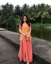 Tughlaq Durbar Heroine Raashi Khanna