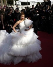 Urvashi Rautela at Cannes 2022 Red Carpet Pictures 04