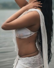 Wet and Wild Malavika Mohanan Hot Photos 04