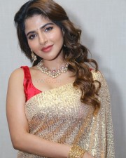 Actress Iswarya Menon at Spy Pre Release Event Photos 23