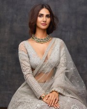 Fashion Beauty Vaani Kapoor Sexy Pictures 05