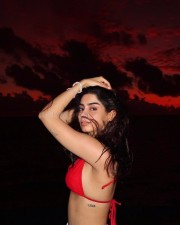 Naadaniyaan Actress Khushi Kapoor Holiday Bikini Photos 03