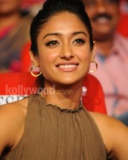 Sexy Actress Ileana Devudu Chesina Manushulu Photos