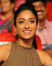 Sexy Actress Ileana Devudu Chesina Manushulu Photos