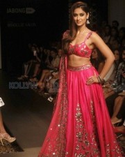 Sexy Ileana Ramp Walk Photos