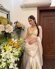 Stunning Mouni Roy in a White and Gold Lehenga Photos 05