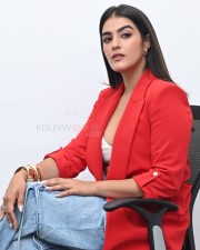 Actress Kavya Thapar at Double Ismart Interview Pictures 08