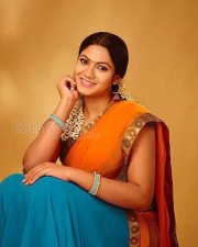 Actress Shruti Reddy New Photos