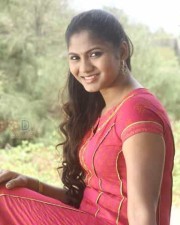 Actress Shruti Reddy New Photoshoot Pictures