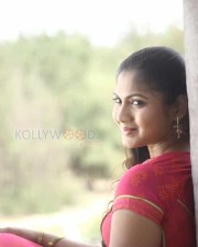 Actress Shruti Reddy New Photoshoot Pictures