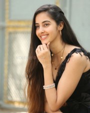 Actress Simrat Kaur Interview Pictures 38