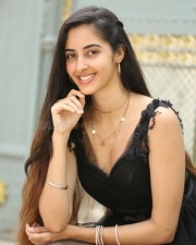 Actress Simrat Kaur Interview Pictures 41