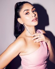 Dashing Mrunal Thakur in a Pink Thigh Slit Gown Pictures 01
