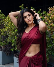 Gorgeous Rashi Singh Navel in a Crimson Red Saree Photos 01