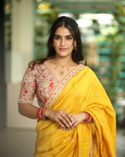 Heroine Kavya Thapar at Viswam Movie Interview Photos 100