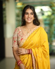 Heroine Kavya Thapar at Viswam Movie Interview Photos 103