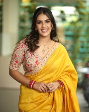 Heroine Kavya Thapar at Viswam Movie Interview Photos 23