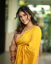 Heroine Kavya Thapar at Viswam Movie Interview Photos 71