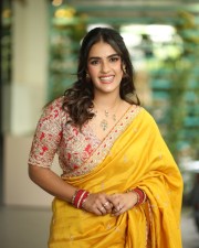 Heroine Kavya Thapar at Viswam Movie Interview Photos 72