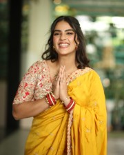 Heroine Kavya Thapar at Viswam Movie Interview Photos 76