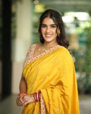 Heroine Kavya Thapar at Viswam Movie Interview Photos 87