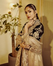 Queen Mrunal Thakur in a Silk Anarkali Pictures 04