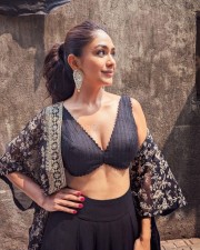 Sexy Mrunal Thakur in a Black Lehenga with Deep Neck Blouse Photos 05