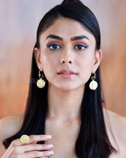 Sexy Mrunal Thakur in a White Off Shoulder Dress Photos 01