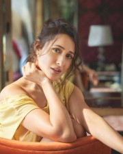 Smoking Hot Pragya Jaiswal in a Casual Yellow Dress Pictures 01