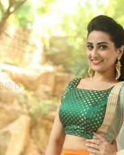 Telugu Actress Manjusha New Stills