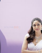 Timeless Beauty Mrunal Thakur in a Lavender Lehenga with a V Neckline Photos 05