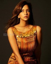 Tollywood Actress Manchu Lakshmi Pictures