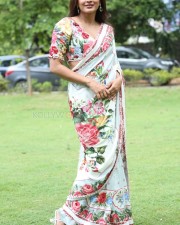 Actress Hebah Patel at Honeymoon Express Movie Pre release Event Photos 29
