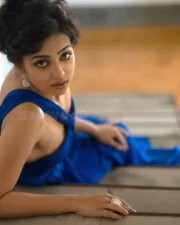 Actress Radhika Apte Hot Sexy Pictures