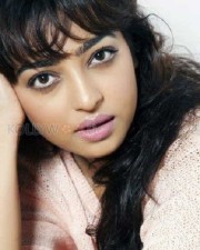 Actress Radhika Apte Hot Sexy Pictures