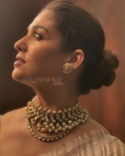 Gorgeous Nayanthara in a Simple Gray Saree with Exquisite Jewellery Pictures 02