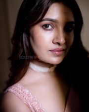 Graceful and Glam Vani Bhojan in a Pink Saree with Sleeveless Blouse Pictures 05