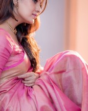 Pagaivanuku Arulvai Actress Vani Bhojan in a Pink Silk Saree Photos 02