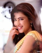 Ramaiya Vastavaiya Heroine Shruti Haasan Pictures