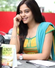 Savaale Samaali Movie Heroine Bindu Madhavi Pictures