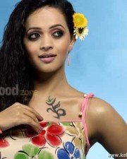 Sexy Bhavana Hot Photoshoot Pictures