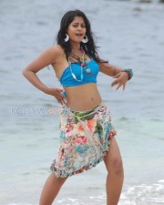 Sexy Bindhu Madhavi Pictures