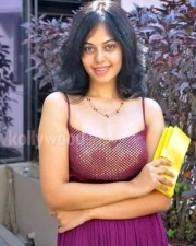 Sexy Bindu Madhavi Pics