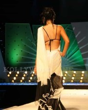 Sexy Bindu Madhavi Ramp Walk Pics